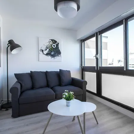 Cosy Flat In Ll *