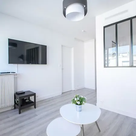Cosy Flat In Ll 아파트호텔